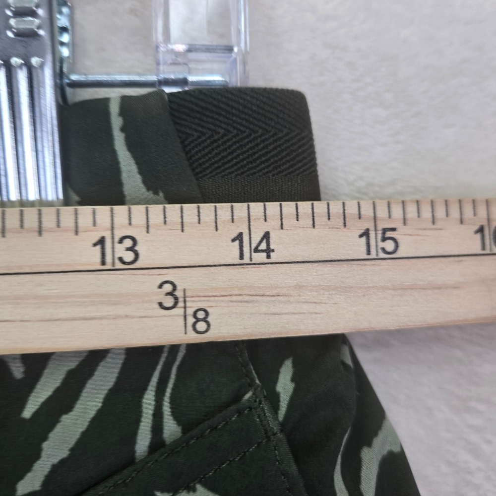 Athleta Vienna Voyage‎ Skort Size 10 Green Camo Cargo Pockets Athletic Golf - Picture 7 of 8